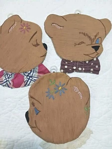 3 adorables soportes para ollas de cocina de colección osos con pajaritas o collares almohadillas calientes bordado - Imagen 1 de 12