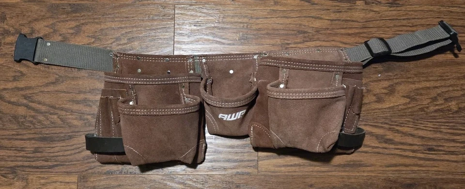 AWP Herramienta Cinturón Plataforma Bolso Cuero Marrón Construcción General Bolsillo Abatible Ajustable  Foto 1 de 4