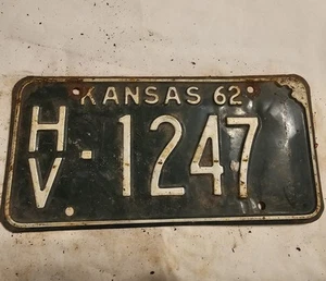 1962 Kansas License Plate Vintage Man Cave Harvey County HV 1247 - Picture 1 of 4
