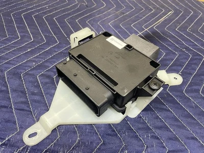 2011-2018 Volvo S60 Handbrake Power Parking Brake Control Module Unit OEM - Image 1 of 4