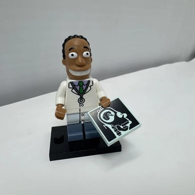 LEGO Dr. Hibbert Minifigura Coleccionable Los Simpson Serie 2 Homero Cerebro Radiografía Foto 1 de 4