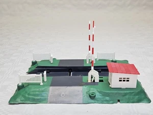 MEHANO 55553 H0 BAHNÜBERGANG SAMMLER VINTAGE KUNSTSTOFF  MODELLBAHN  - Bild 1 von 6