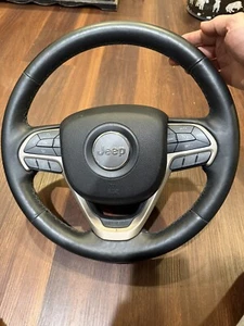 14 15 16 17 18 JEEP CHEROKEE STEERING WHEEL W/ CONTROLS OEM - Picture 1 of 9