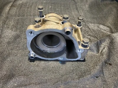 Carcasa y pernos bomba agua Tigershark 2.4L Jeep Renegade 15-22 Foto 1 de 3