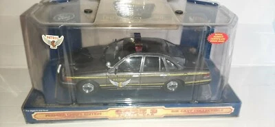 CODE 3 POLICE CAR OHIO STATE TROOPER DIE CAST SCALA 1:24 - Immagine 1 di 2
