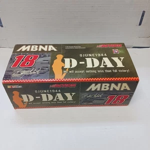 ACTION 2004 NASCAR 1/24 Diecast Bobby Labonte #18 MBNA D-DAY Monte Carlo Bank - Picture 1 of 10