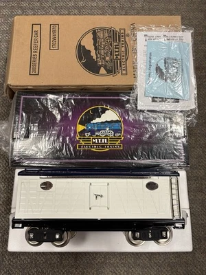 + MTH Standard Tinplate 200 Series No. 214R White & Blue Reefer Car 10-206 *H - Image 1 of 4