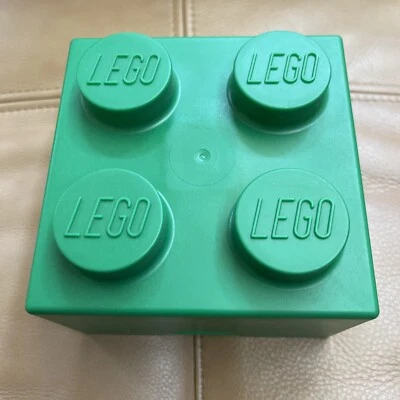 LEGO Storage  4-Stud Brick Box LEGOLAND Green - NEW - Image 1 of 4