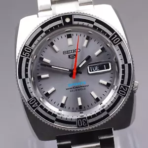 Exc + 4 Seiko 5 Sports 7S36-0070 silbernes Zifferblatt Rallye Taucher Analog Herrenuhr Japan " - Bild 1 von 18