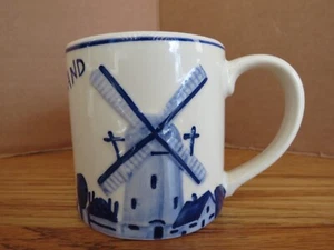 Tazza da caffè vintage Holland Delft blu dipinta a mano rilievo mulino a vento alberi tazza da tè - Foto 1 di 10