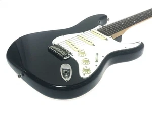 Fender Japan ST-33 w/soft case USED - Picture 1 of 10