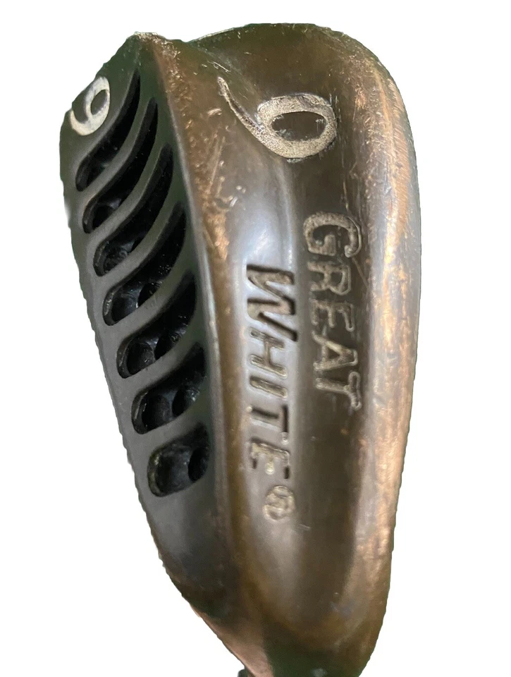 Tiger Shark Golf Great White BeCu 9 Iron Pat Simmons diestro regular grafito 36" Foto 1 de 4