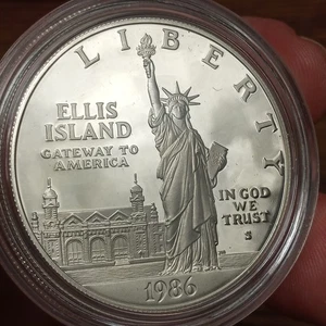 1983 S Los Angeles Olympics and 1986 Elliss Island 90% Silver Proofs USA Dollars - Picture 1 of 4
