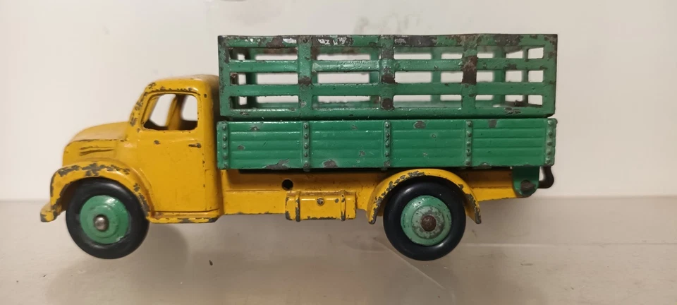DINKY TOYS  DODGE PRODUCE WAGON, 343 , c1954 - Image 1 of 4