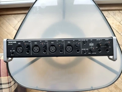 Tascam US-4x4 USB Audio Interface mit MIDI - 4 Inputs, 4 Outputs (HiRes Audio) - Bild 1 von 4