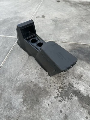 2022 Polaris General Do 4 1000 Rear Console And Tunnel - Image 1 of 4