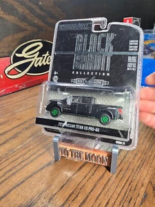 Greenlight Chase 2018 Nissan Titan XD Pro 4x4 Black Bandit Collection - Picture 1 of 4