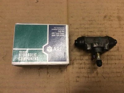 NOVO ARI 84-14700 cilindro de roda de freio a tambor traseiro - Compatível com 88-93 Ford Festiva - Imagem 1 de 4
