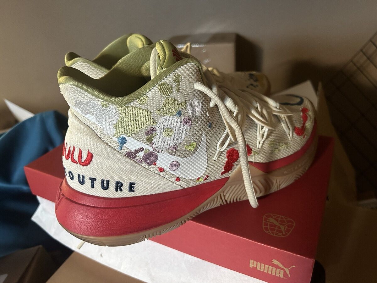 Nike Bandulu x Kyrie 5 Embroidered Splatters for Sale Nike Bandulu x Kyrie 5 Embroidered Splatters for Sale