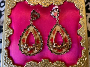 Betsey Johnson Vintage Think Of Me Victorian Red Rose Sparrow Heart Earrings - Picture 1 of 3