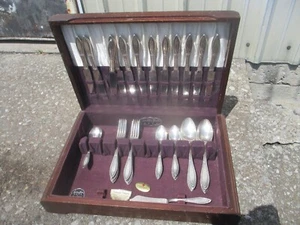 Rogers Silverplate 50 pc Set in Case Oneida Ltd 1935 - Picture 1 of 10