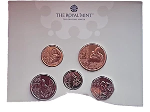 2025 Definitive BUNC 5 Coin Set From 1p to 20p Royal Shield of Arms Royal Mint - Picture 1 of 2