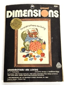 New Vtg 1980 Dimensions Crewel Kit GRANDMOTHERS ARE LOVING Mouse Pawprints/Tripp - Picture 1 of 2