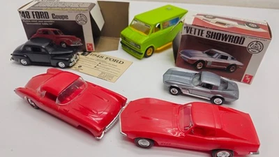 Vtg AMT 1:43 Scale Assembled Model Car Lot 5pc Ford Coupe Corvette Chevy Van - Image 1 of 4