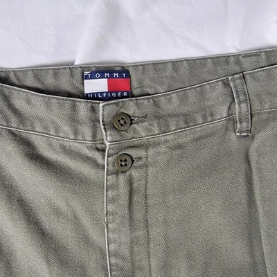 Jeans vintage anos 90 Tommy Hilfiger carpinteiro perna larga folgada 38x30 dois botões na frente - Imagem 1 de 4