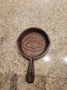 Royal Values Cast Iron Mini Skillet 4 Inch Collectable  - Picture 1 of 5