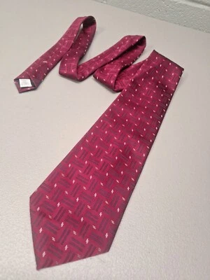 Corbata de traje Andhurst roja con cuello para hombre Foto 1 de 4