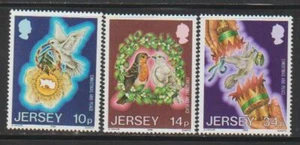 JERSEY STAMPS 1986 CHRISTMAS BIRDS MNH - JER67 - Picture 1 of 1