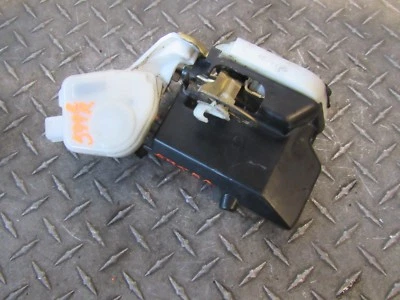 04 ACTUADOR CERRADURA PESTILLO PUERTA TRASERA PASAJERO DERECHO MITSUBISHI GALANT 2.4L Foto 1 de 4