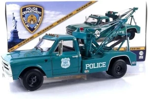 1967 CHEVROLET C30 DUALLY WRECKER NYPD POLICE TOW TRUCK 1:18 GREENLIGHT 13652 - Picture 1 of 7