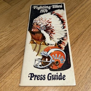1976 UNIVERSITY OF ILLINOIS / FIGHTING ILLINI - FOOTBALL PRESS GUIDE - Picture 1 of 12
