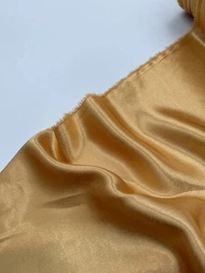 1 mtr shiny gold crepe back satin fabric,bridal,deco,dress..58”wide(147cm) - Picture 1 of 7