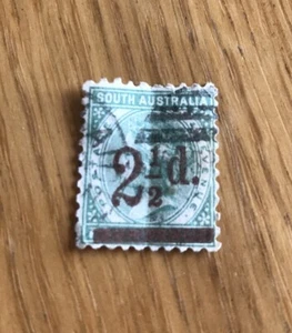 South Australia Stamp QV SG229, 2½d Overlaid, Green, Used - Picture 1 of 3
