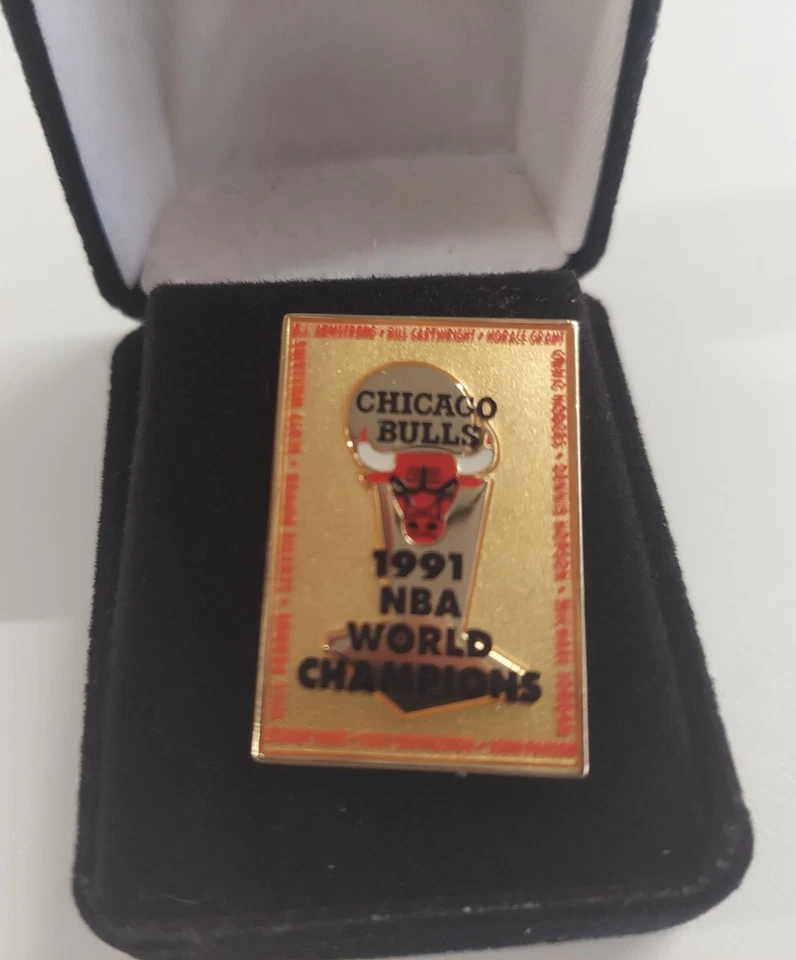1991 Chicago Bulls NBA World Champions Season Ticket Exclusive Pin - Image 1 of 1