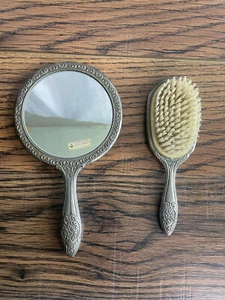 Vintage versilberter verzierter Kosmetik Handspiegel & Haarbürste - Bild 1 von 5