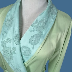 Victoria's Secret Collection Lace Lime Green Dressing Gown Vintage 1990s Robe ~S - Picture 1 of 14