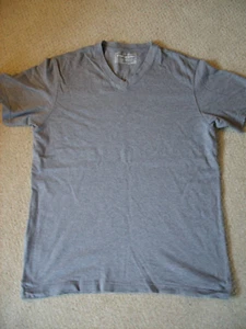 Eddie Bauer T-Shirt Men's Gray Short Sleeve V-Neck SZ MED Legend Wash - Picture 1 of 4