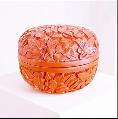 Antigua caja china de laca de cinabrio talla floral interior esmalte azul Foto 1 de 4