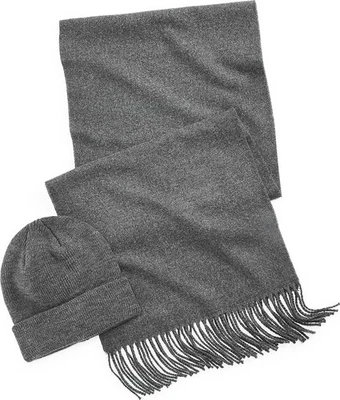 Conjunto de gorro y bufanda para hombre Club Room gris/carbón con flecos torcidos tejido precio de venta sugerido por el fabricante $40 Foto 1 de 4