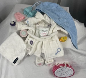 American Girl Of Today Puppe Spa Behandlung mit Bademantel, Hausschuhen plus Zubehör - Bild 1 von 10