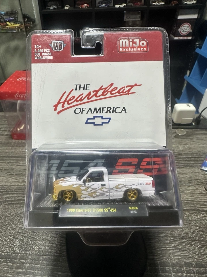 M2 Machine 1990 Chevrolet C1500 White/Gold Flames CHASE - Image 1 of 1