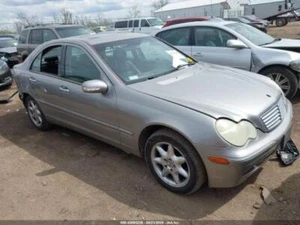 Used Windshield Wiper Motor fits: 2003 Mercedes-benz Mercedes c-class 203 Type C - Picture 1 of 17
