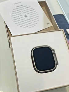 Apple Watch Ultra 2 49 mm Cassa in Titanio con Cinturino a scelta - Zdjęcie 1 z 4