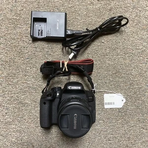 Canon EOS 800D 24.2 MP Digital SLR DSLR Camera W 18-55mm Lens And Charger - Picture 1 of 6