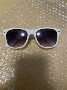 Kids Retro Sunglasses Boys Girls Toddler Preschool Grade School Kids AGE 3-10 - Picture 1 of 5