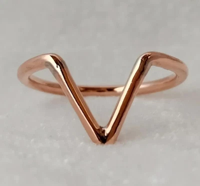Solid Pure Copper Minimalist Healing Ring, Handmade, Unisex, Chevron Ring V - Image 1 of 4